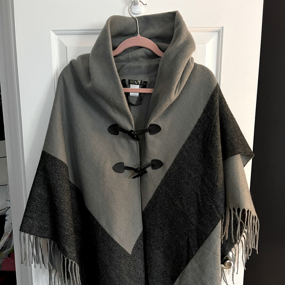 Black & Grey poncho
